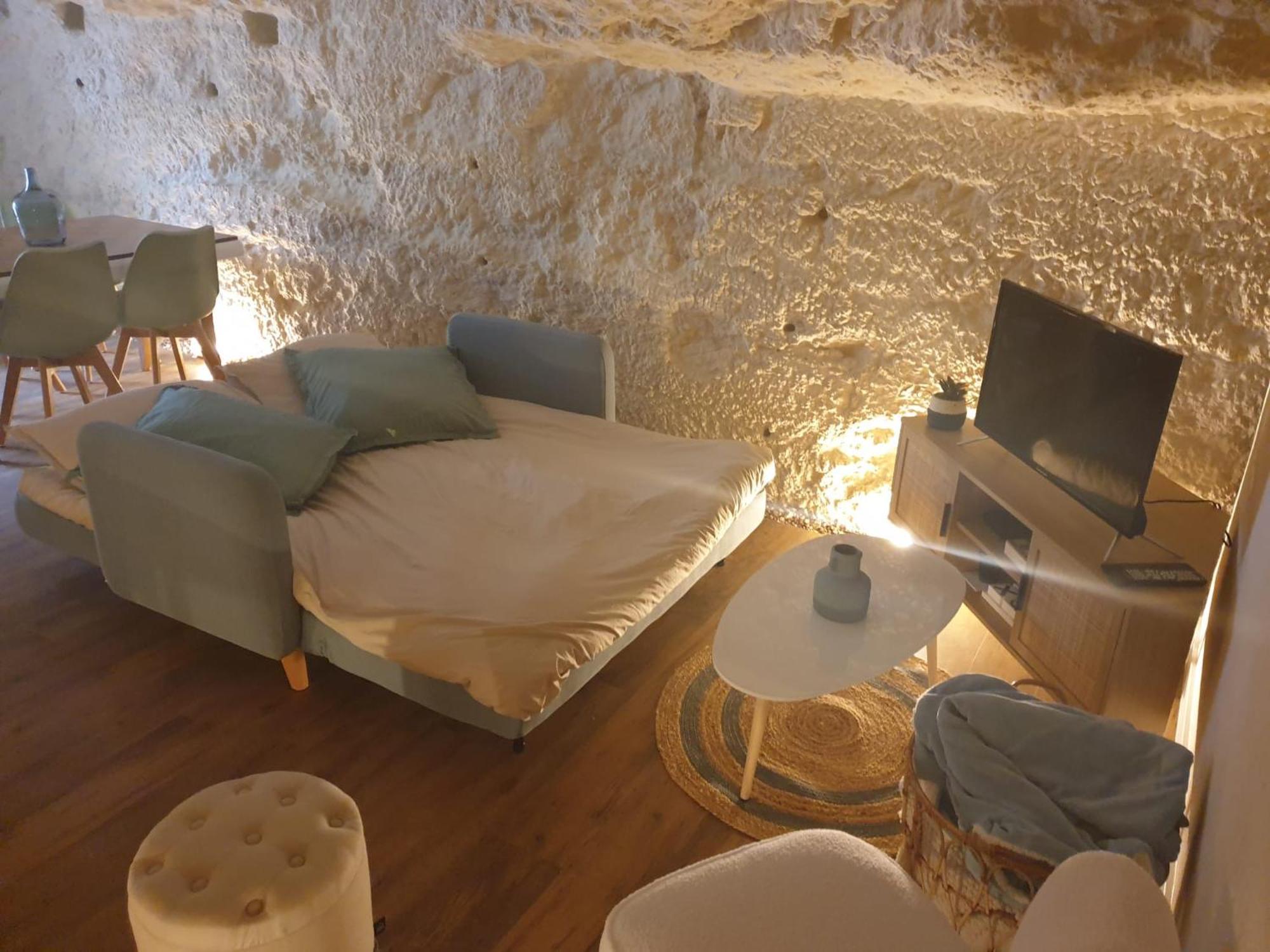 La Grotte Du Bonheur Daire Cangey Dış mekan fotoğraf